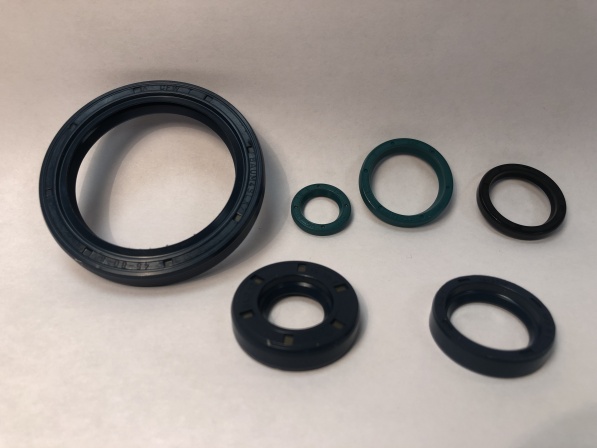 Engine Oil Seal Kit 750 Round Case