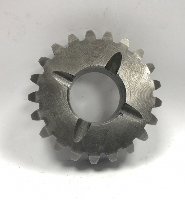 6th Gear Mainshaft, 21 Teeth.  New.