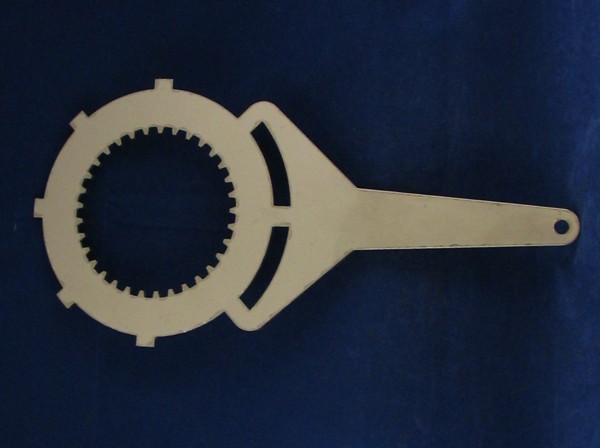 clutch lock tool 750/900. low cost version