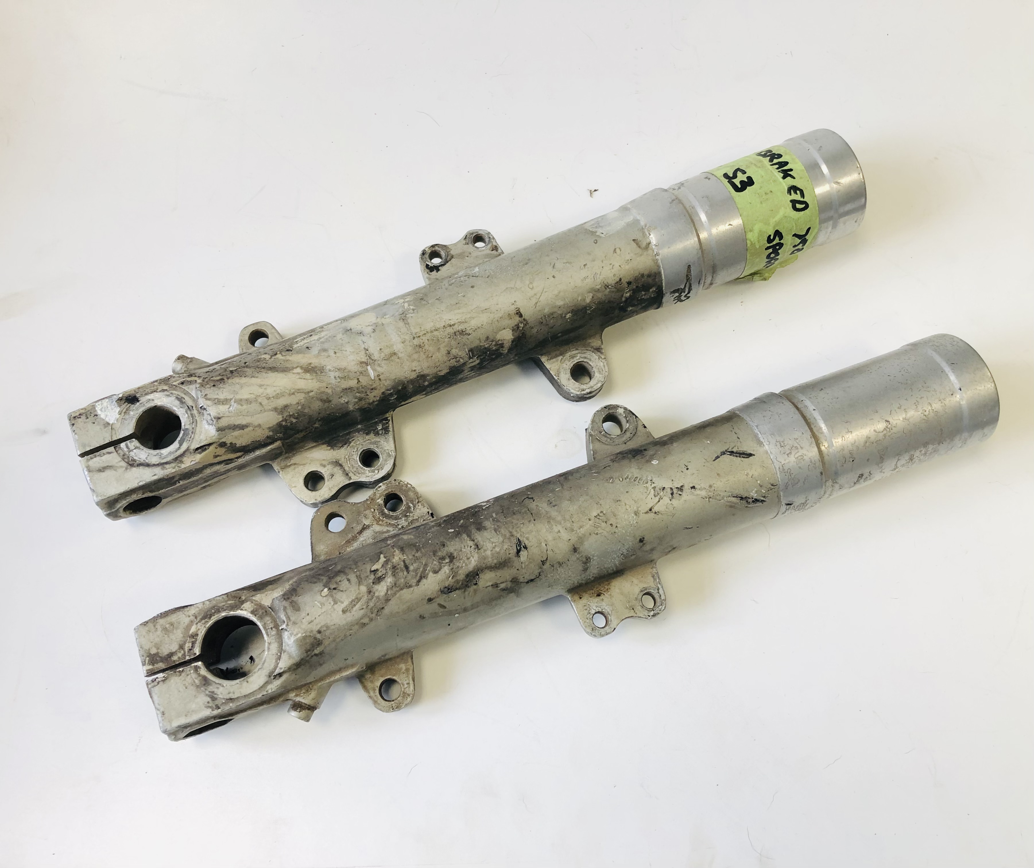 Moto Guzzi Fork Sliders, Disc Type, 750 Sport, 750S & S3 mdinaitalia.co.uk