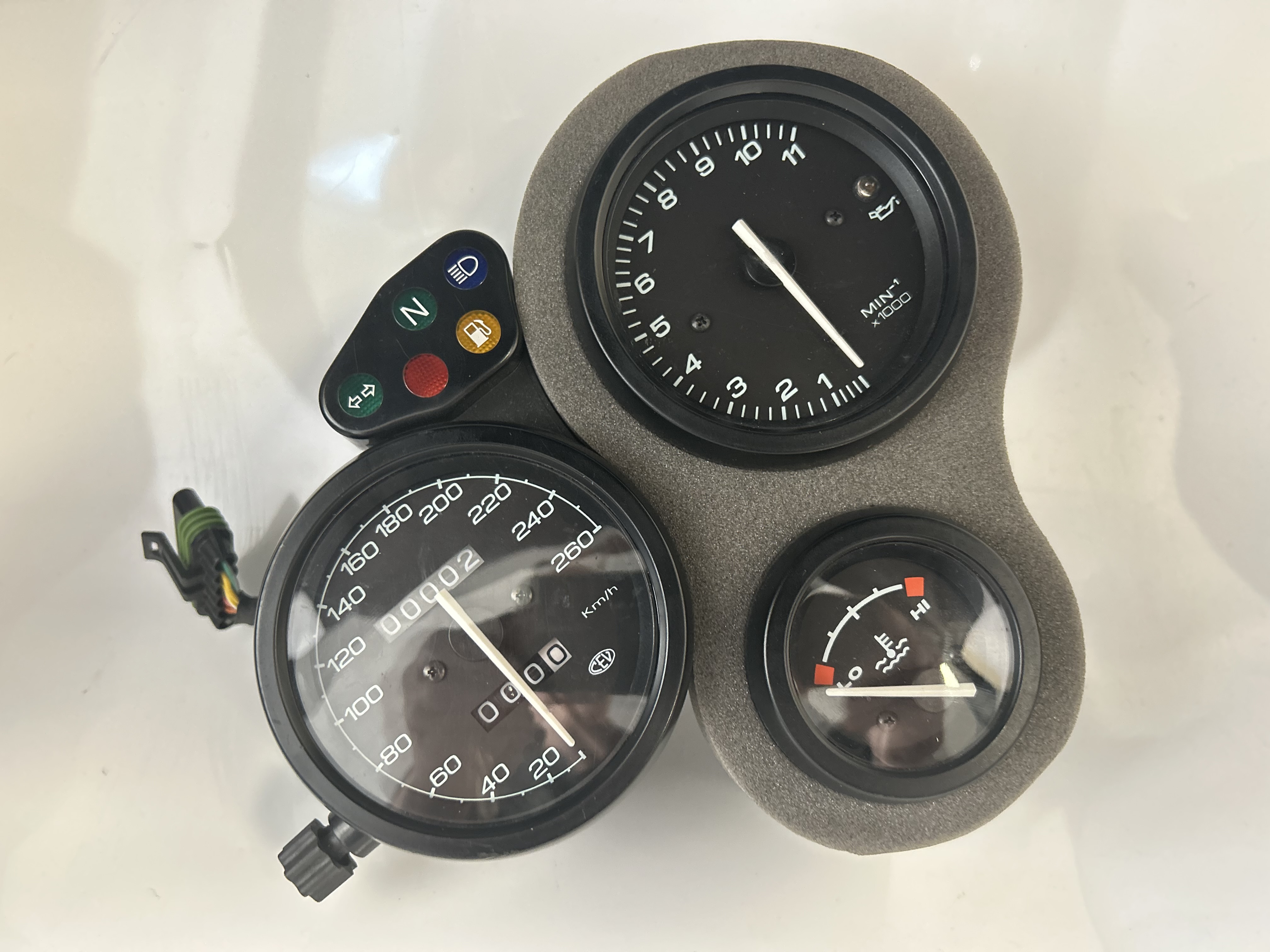 Instrument Panel,KMH, 750, 900, 1000 SS ie Terblanche