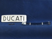 tank badge set gt750 c/w tubular clips